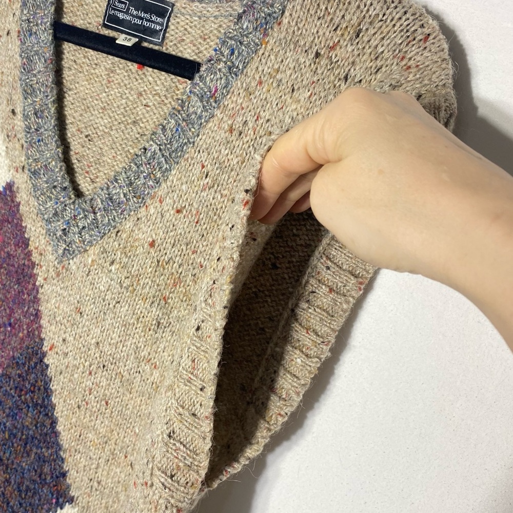 Vintage Sears The Men’s Store Tan Grey Burgundy Argyle Sweater Vest S - Picture 8 of 15